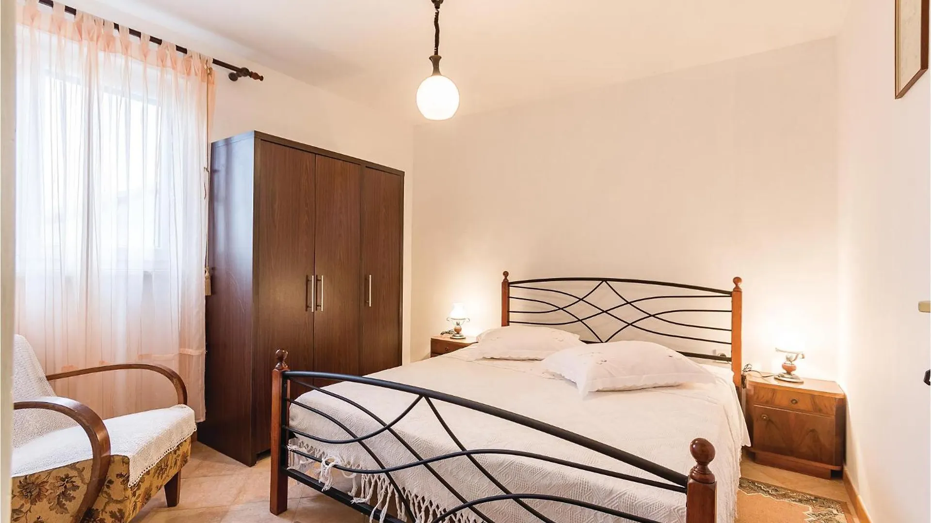 Nice Apartment In Banjole With Wifi