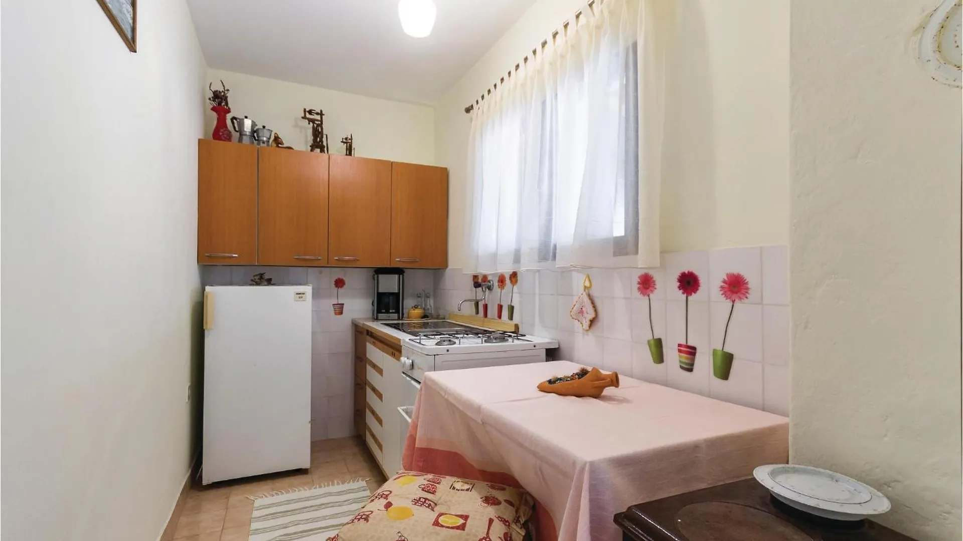 Nice Apartment In Banjole With Wifi